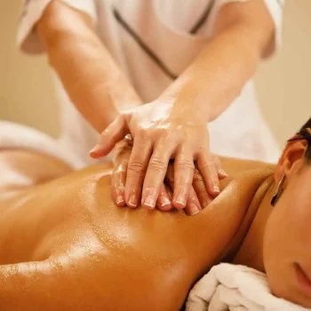 Aromatherapy massage with extra gold oil